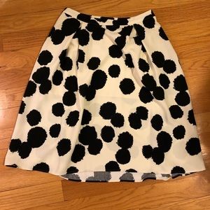 Black and white balloon skirt NWT, 10